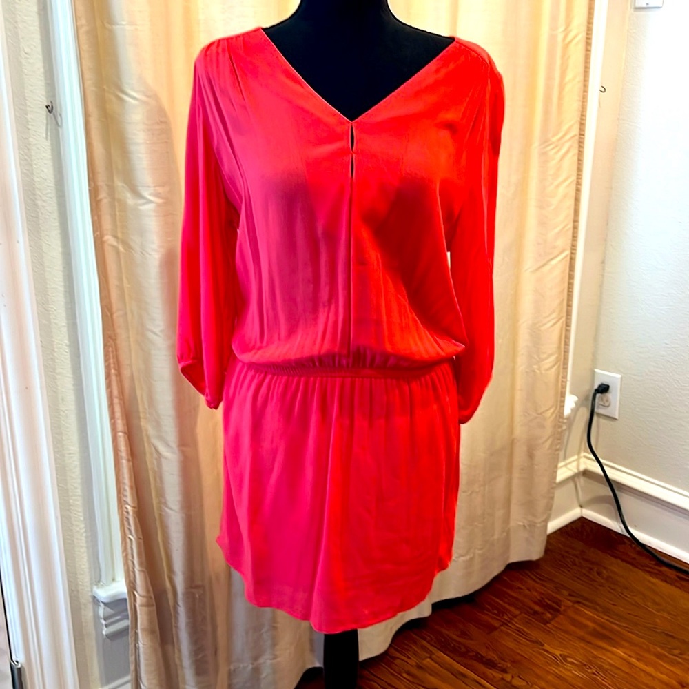 Coral 3/4 gathered sleeve, mid- thigh dress